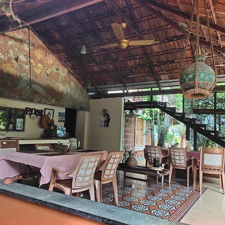 Ambadi'S Villa -Lake View Resort Pallipuram Экстерьер фото