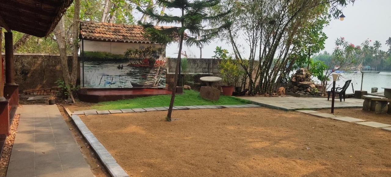 Ambadi'S Villa -Lake View Resort Pallipuram Экстерьер фото