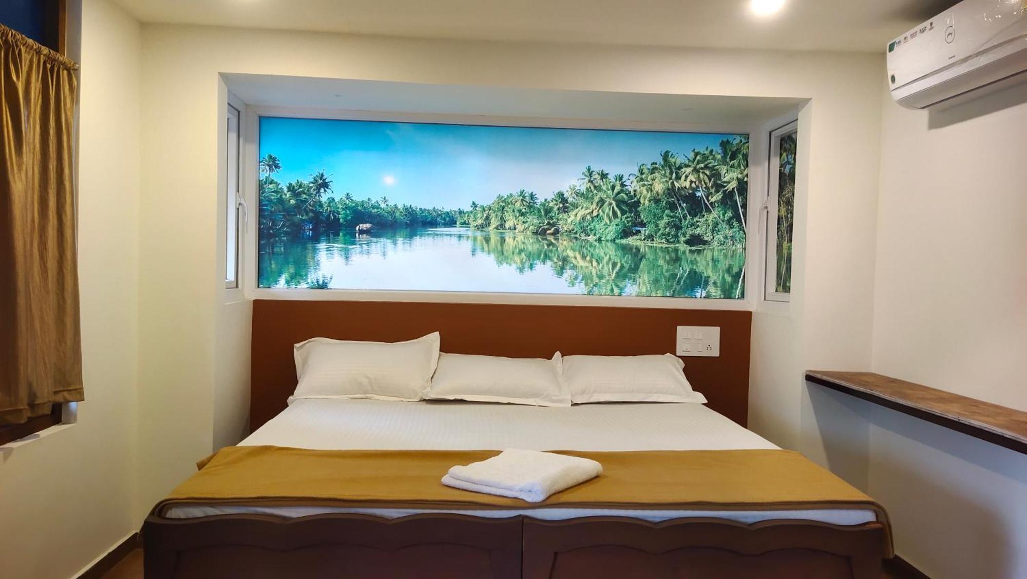 Ambadi'S Villa -Lake View Resort Pallipuram Экстерьер фото