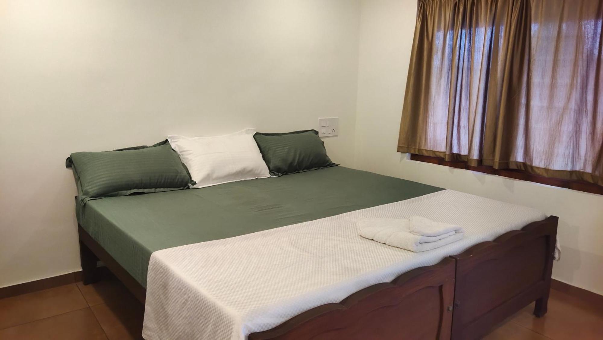 Ambadi'S Villa -Lake View Resort Pallipuram Экстерьер фото