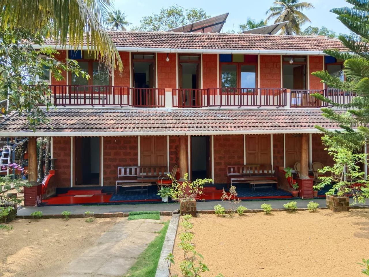Ambadi'S Villa -Lake View Resort Pallipuram Экстерьер фото