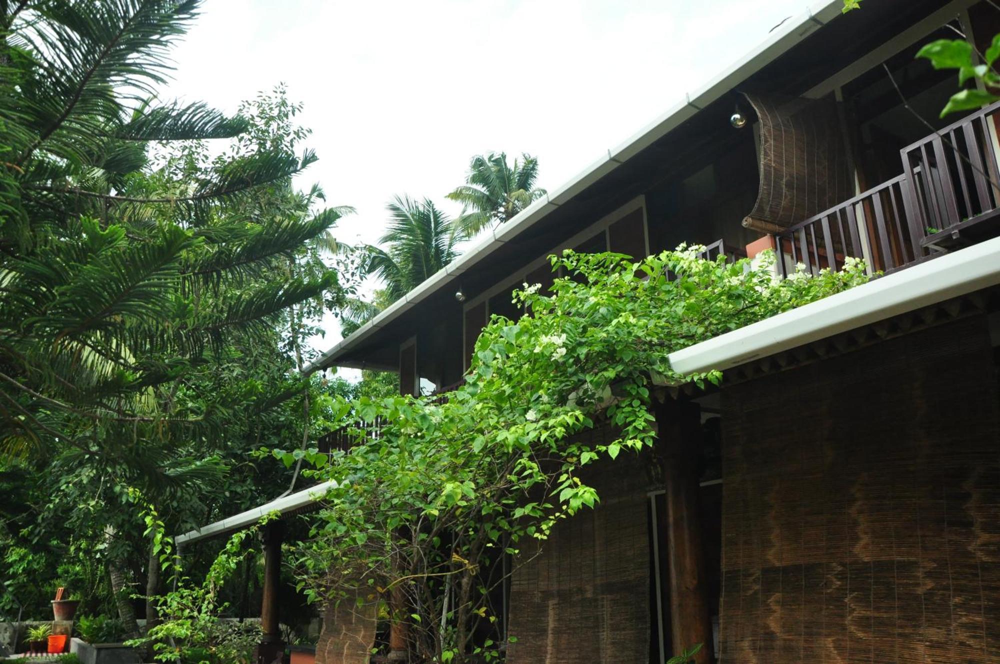 Ambadi'S Villa -Lake View Resort Pallipuram Экстерьер фото